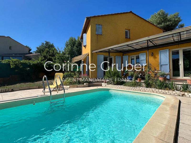 Maison - 92 m² - 4 pièces