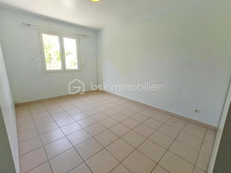 Maison traditionnelle - 177 m² - 7 pièces