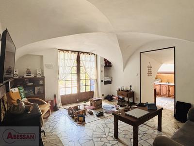 Maison en pierre - 205 m² - 8 pièces