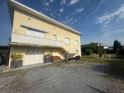 Maison - 111 m² - 4 pièces