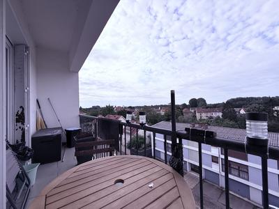 Appartement - 89 m² - 4 pièces