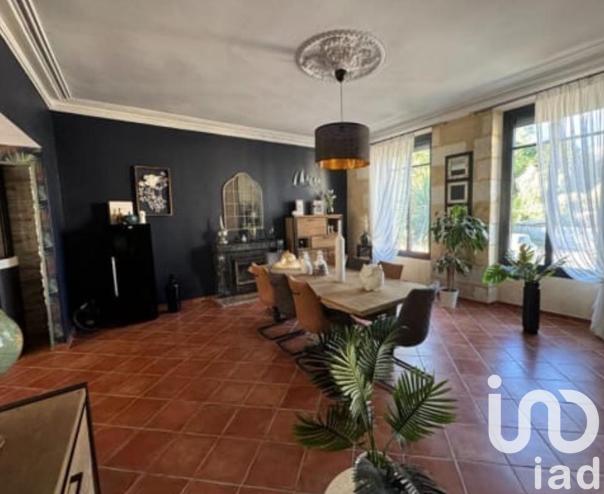 Maison - 344 m² - 16 pièces