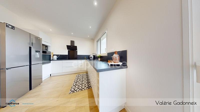 Maison - 96 m² - 5 pièces