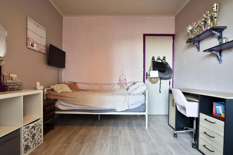 Appartement - 97 m² - 5 pièces