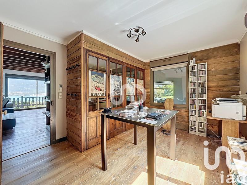 Maison - 332 m² - 8 pièces