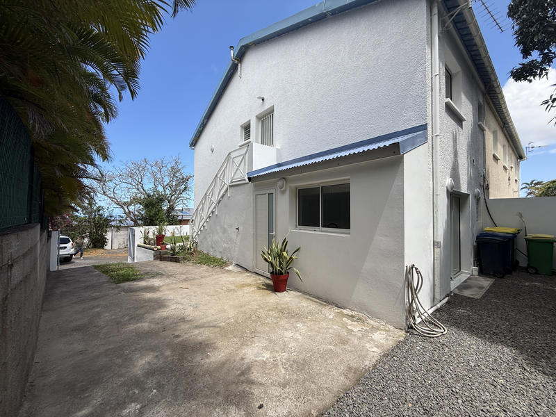 Appartement - 104 m² - 6 pièces