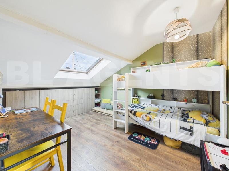 Maison - 107 m² - 5 pièces