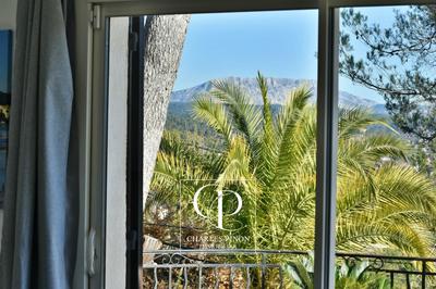 Villa - 141 m² - 5 pièces