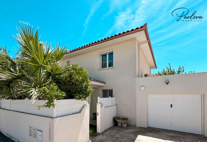 Villa - 165 m² - 6 pièces