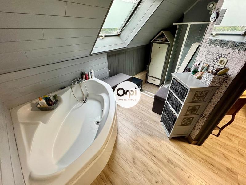 Maison - 170 m² - 5 pièces