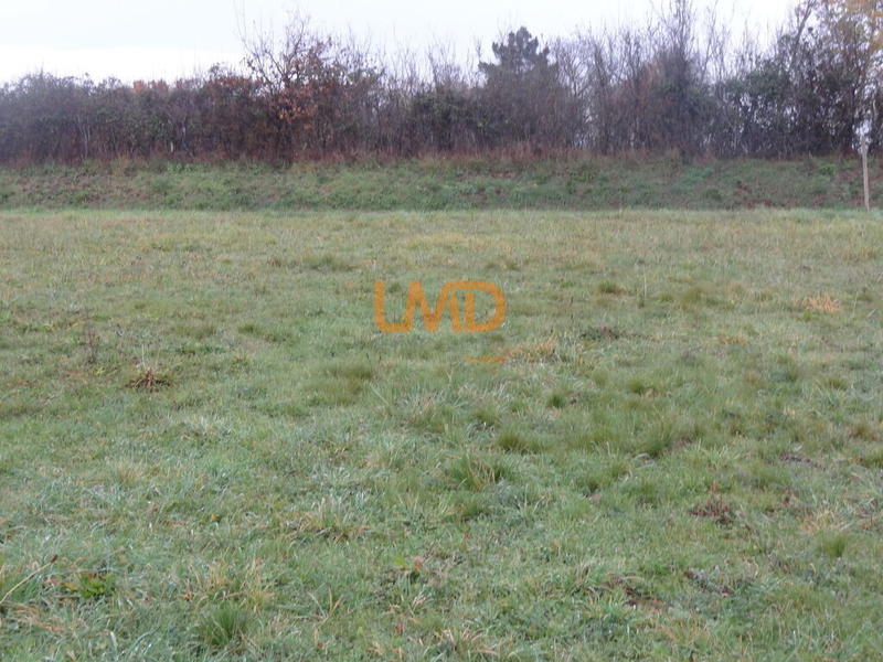 Terrain industriel - 2 835 m²