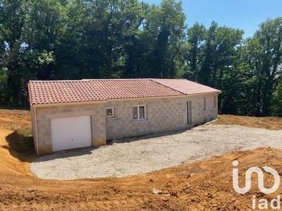 Maison - 96 m² - 1 pièce