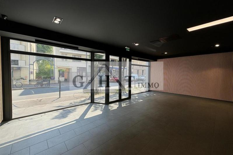 Local commercial - 130 m²