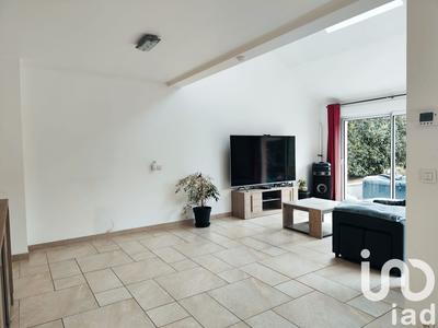 Maison - 180 m² - 6 pièces