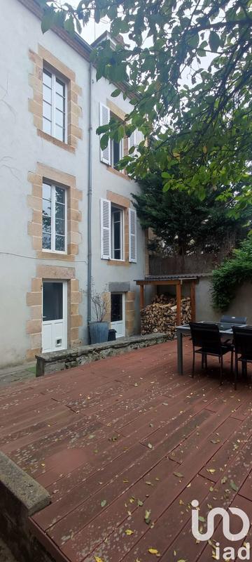Maison de ville - 209 m² - 9 pièces