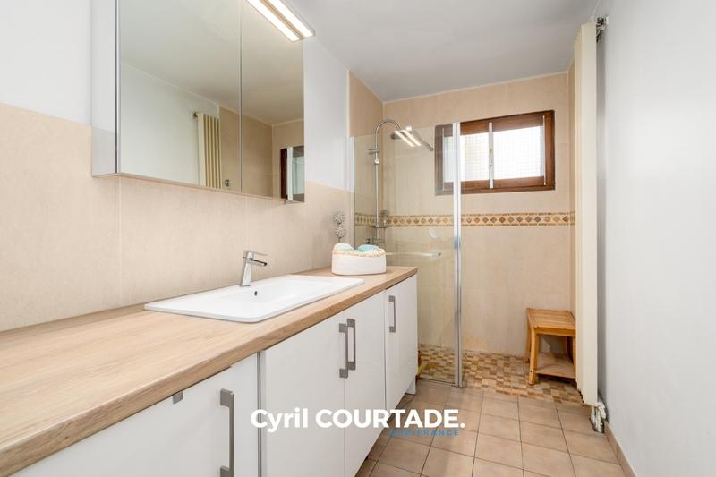 Appartement - 103 m² - 4 pièces