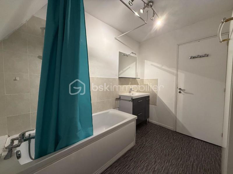 Maison - 80 m² - 3 pièces