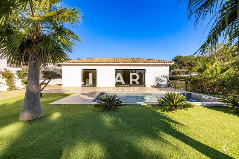 Maison - 234 m² - 7 pièces