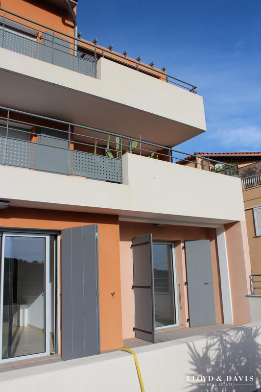 Appartement - 85 m² - 3 pièces