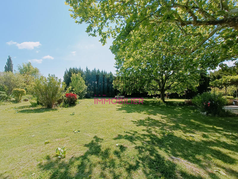 Mas - 380 m² - 10 pièces