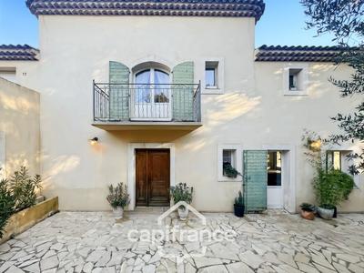 Villa - 290 m² - 8 pièces