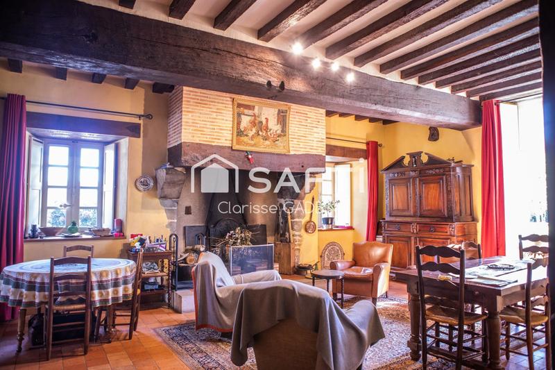 Propriété - 585 m² - 18 pièces