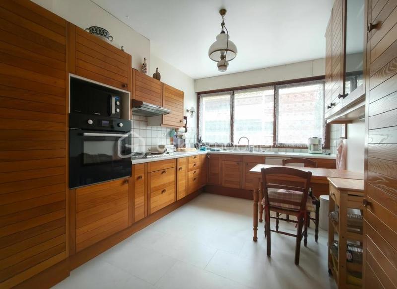 Appartement - 101 m² - 4 pièces