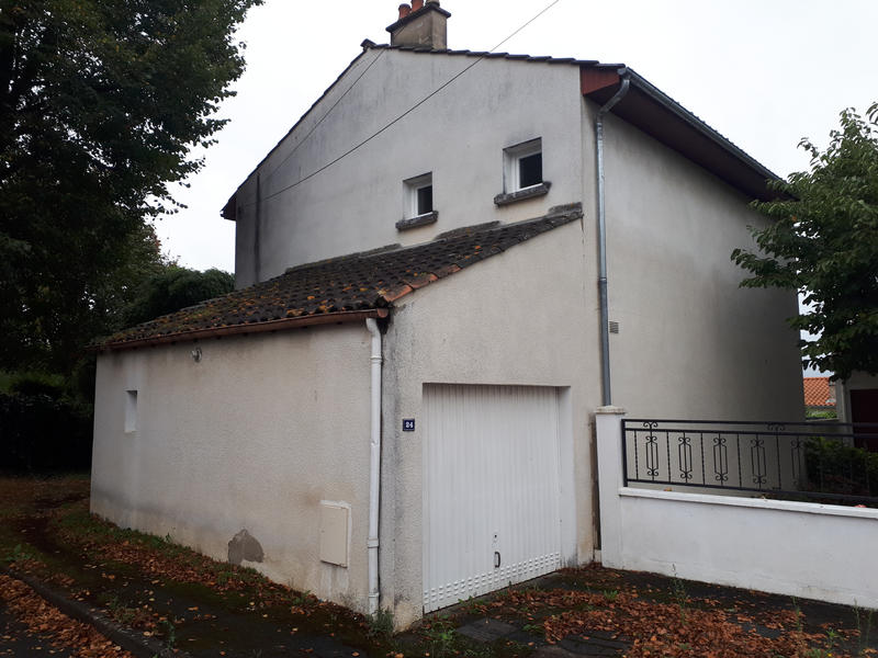 Maison - 90 m² - 4 pièces