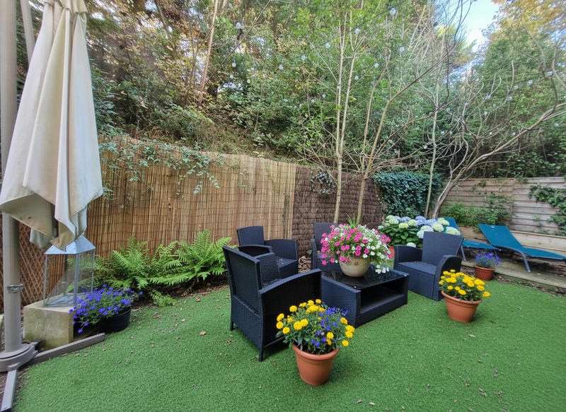 Maison - 235 m² - 8 pièces