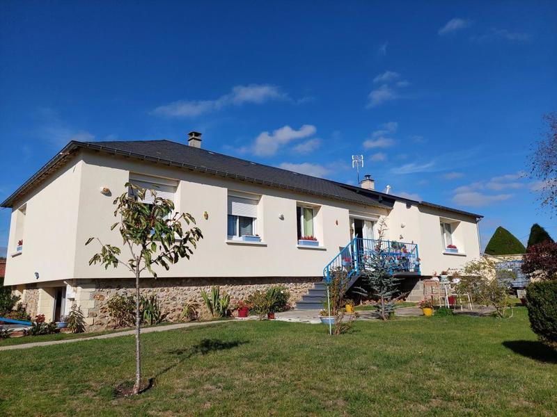 Maison - 159 m² - 7 pièces