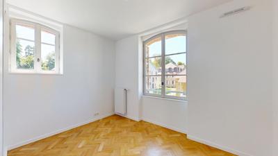 Appartement - 125 m² - 5 pièces