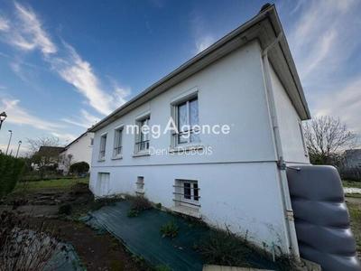 Maison traditionnelle - 97 m² - 5 pièces