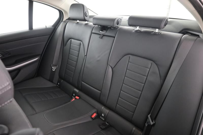 Bmw Série 3 320e Business Design Bva8 204 ch