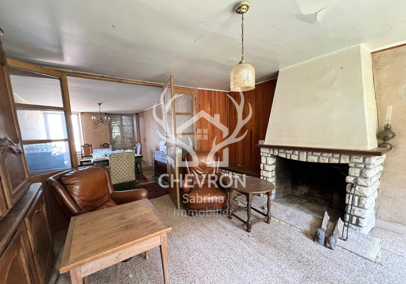 Maison - 180 m² - 8 pièces