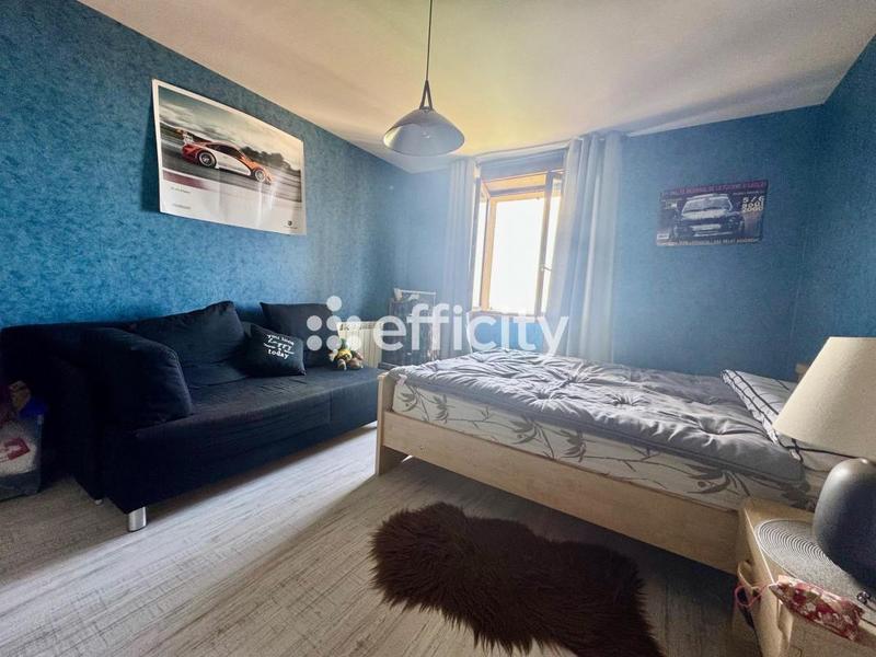 Maison - 176 m² - 7 pièces