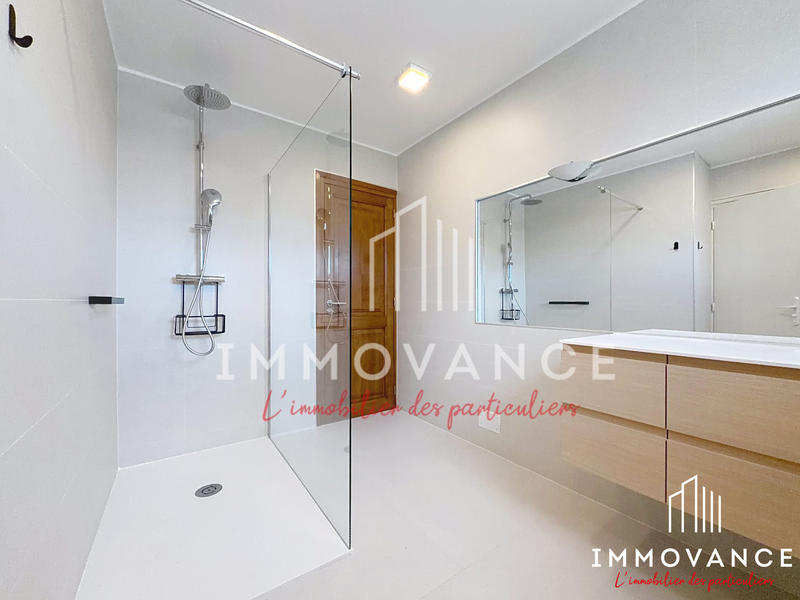 Villa - 277 m² - 6 pièces