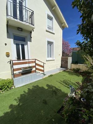 Maison de ville - 100 m² - 4 pièces