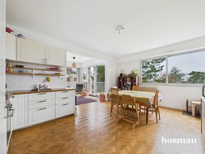 Appartement - 94 m² - 4 pièces