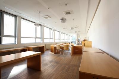 Local commercial - 153 m² - 1 pièce