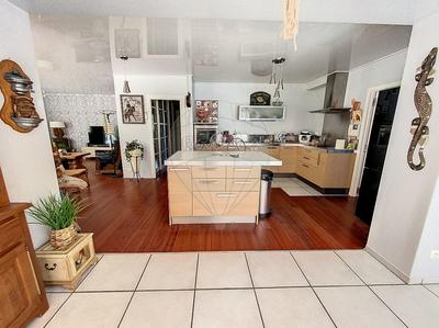 Villa - 176 m² - 5 pièces