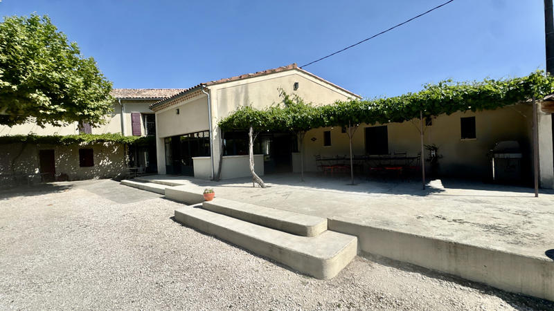 Maison - 250 m² - 5 pièces