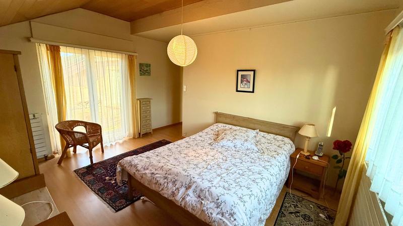 Maison - 225 m² - 8 pièces