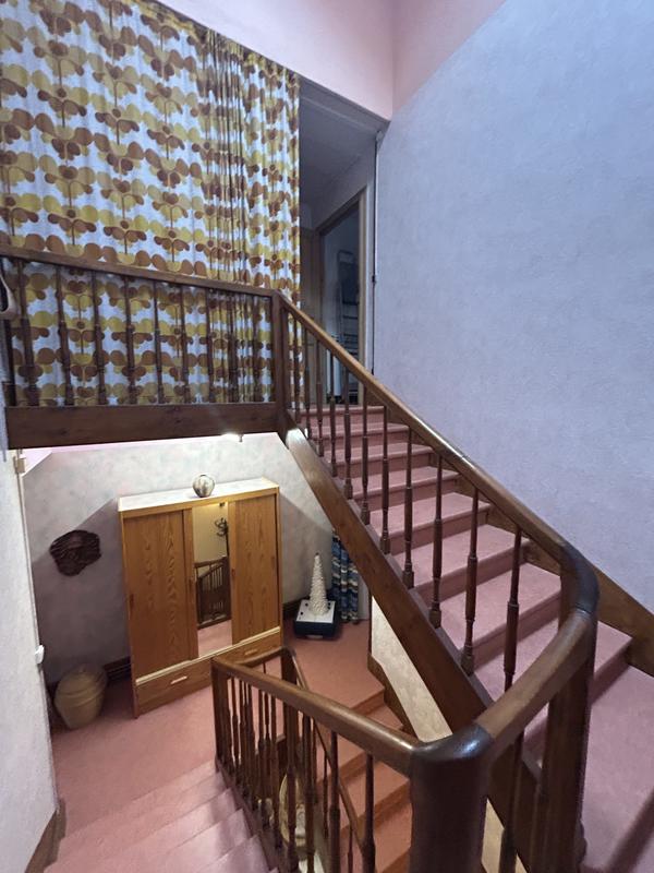 Maison traditionnelle - 158 m² - 7 pièces