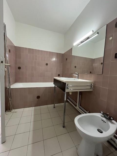 Appartement - 93 m² - 4 pièces