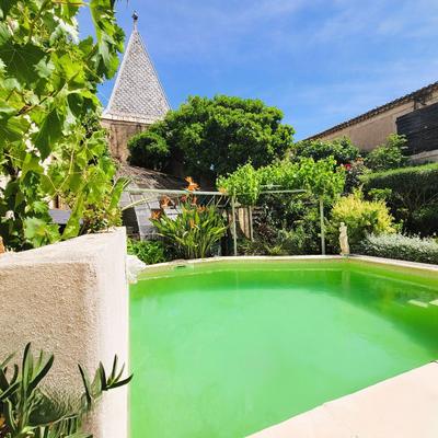 Maison - 480 m² - 12 pièces