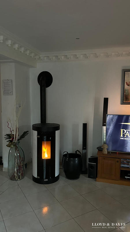 Maison traditionnelle - 157 m² - 7 pièces