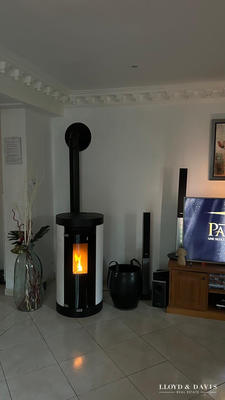 Maison traditionnelle - 157 m² - 7 pièces