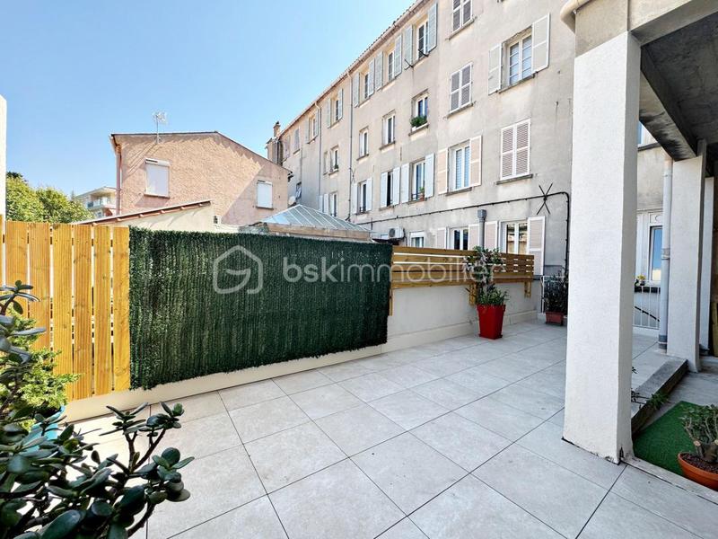 Appartement - 60 m² - 3 pièces