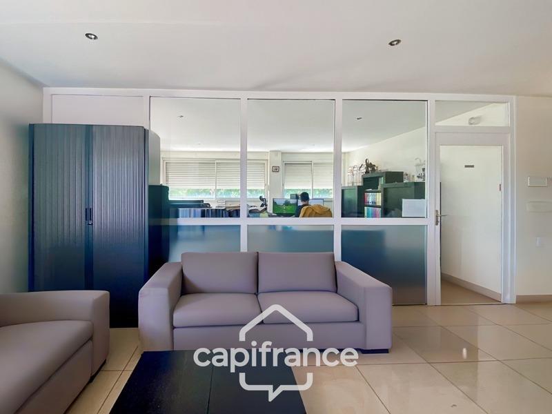 Local d'activité / Entrepôt - 792 m² - 10 pièces