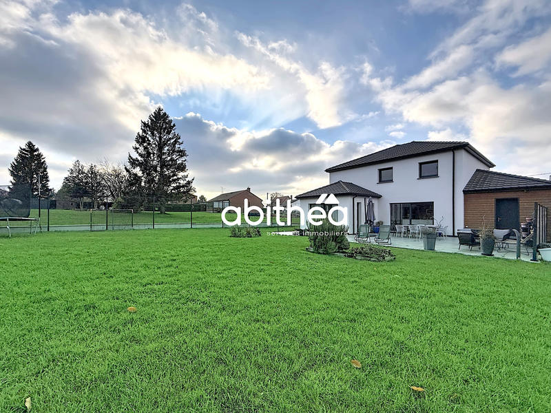 Maison - 181 m² - 8 pièces